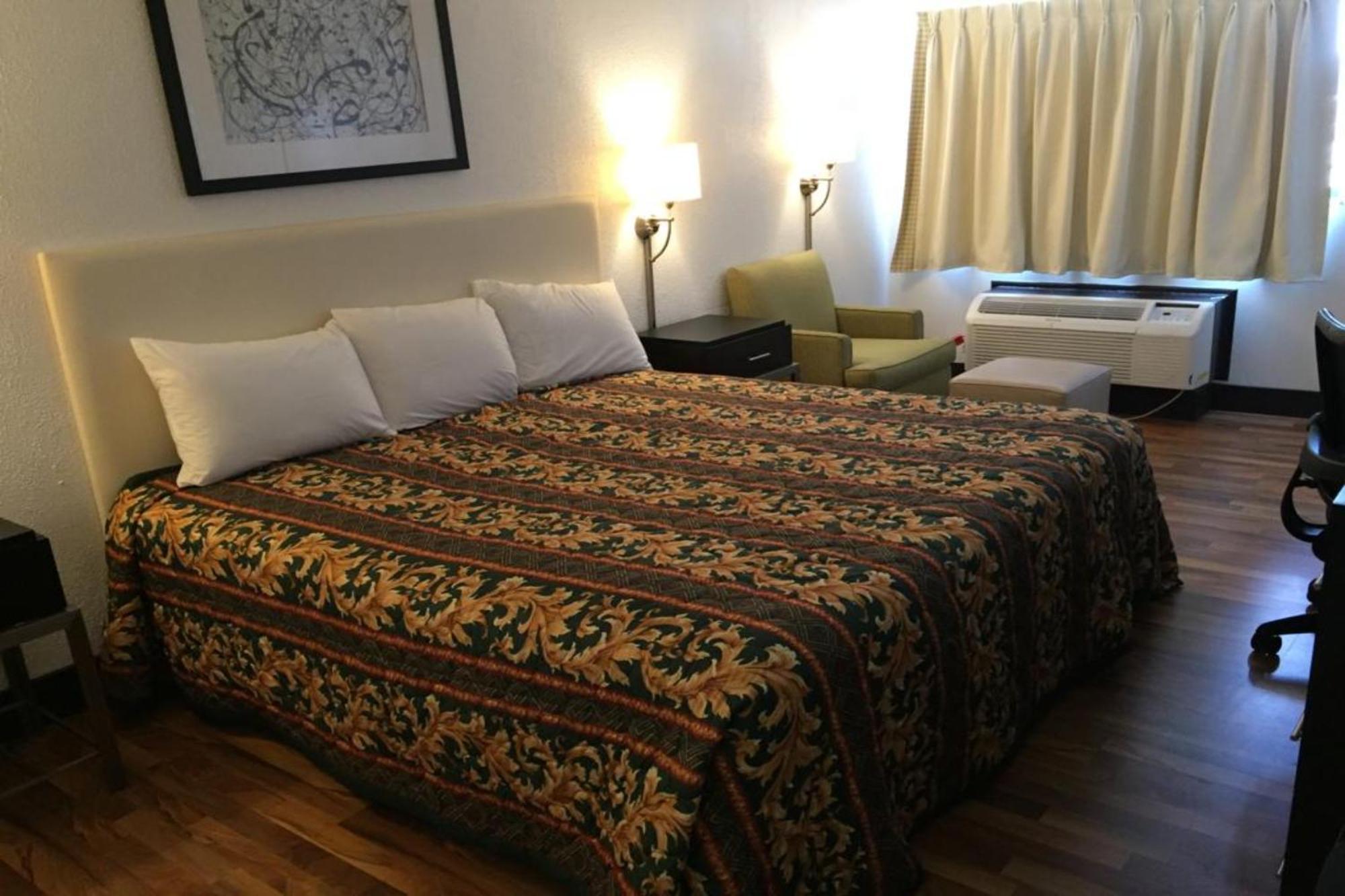 Economy Inn Of Холланд Экстерьер фото